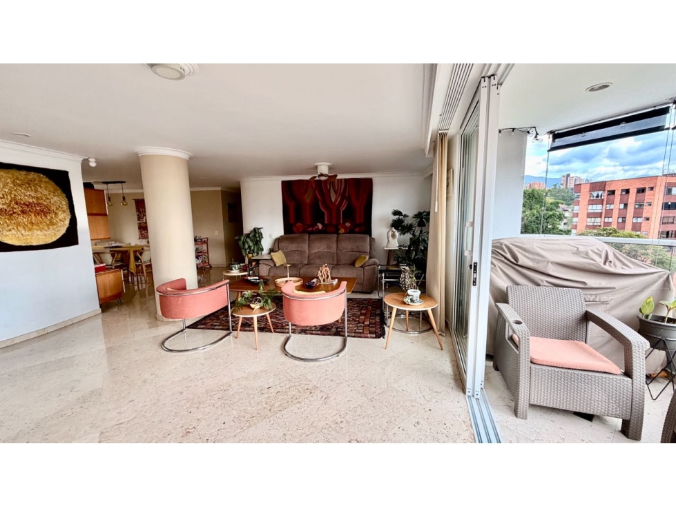 Apartamento en venta en El Tesoro, Medellín · foto 2 de 24