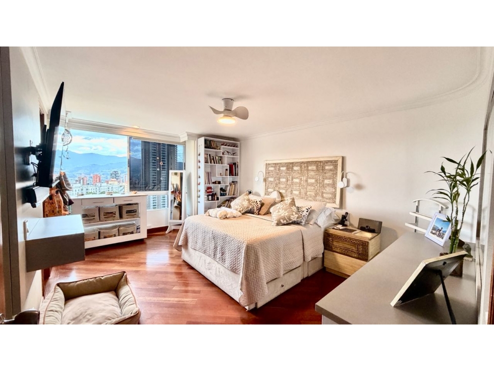 Apartamento en venta en El Tesoro, Medellín · foto 8 de 24