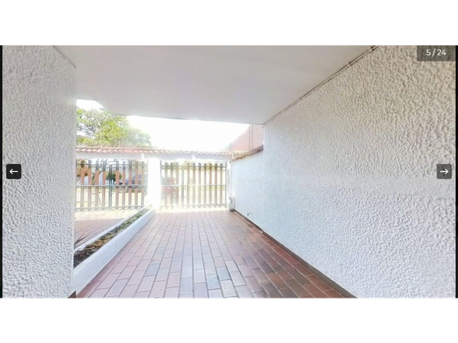 Casa de 4 alcobas en venta en Niza, Bogotá, 225 m² · foto 2 de 14