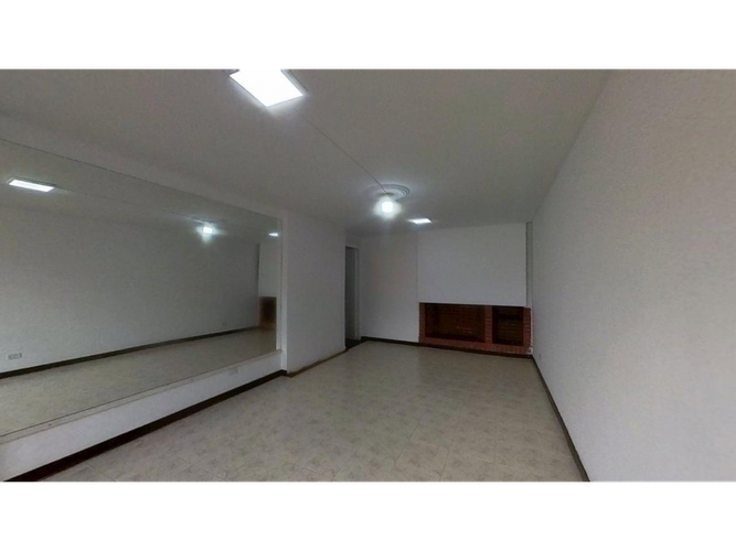 Casa de 4 alcobas en venta en Niza, Bogotá, 225 m² · foto 10 de 14