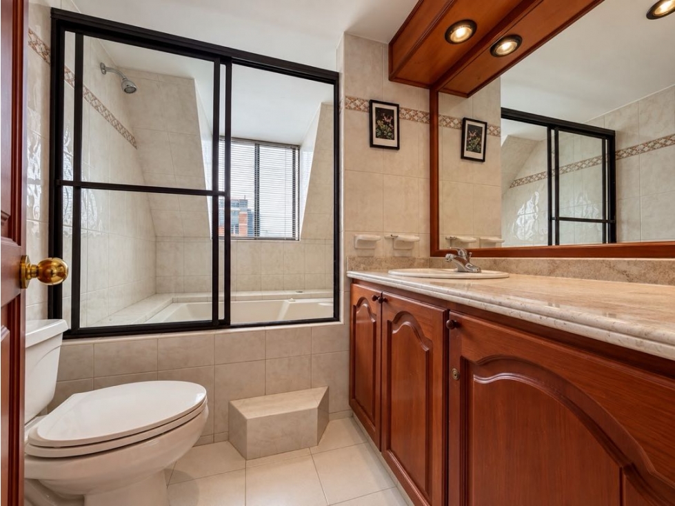 Apartamento en venta en Chicó Navarra, Bogotá · foto 15 de 22