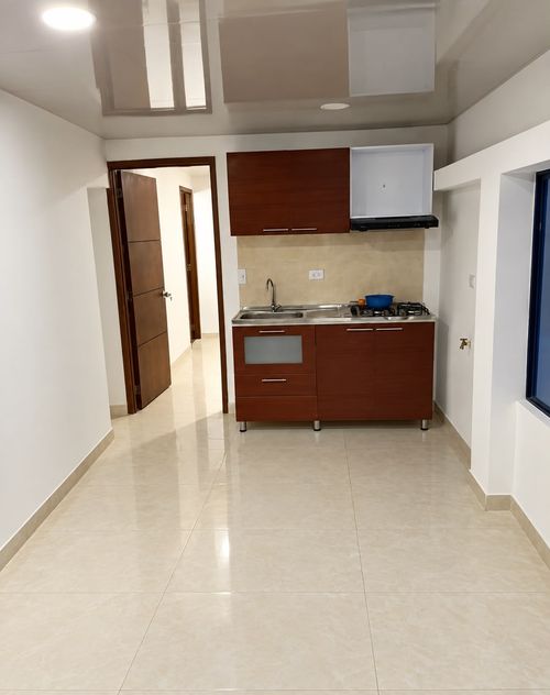 Casa de 8 alcobas en venta en Ub. Techo Bavaria, Bogotá, 280 m² · foto 19 de 20