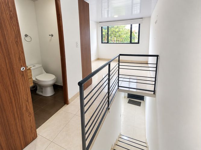 Casa de 8 alcobas en venta en Ub. Techo Bavaria, Bogotá, 280 m² · foto 20 de 20
