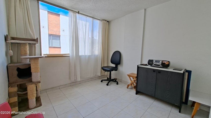Apartamento en venta en Santa Teresa, Bogotá · foto 8 de 24