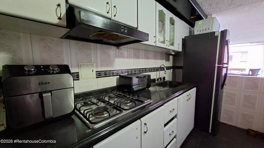 Apartamento en venta en Santa Teresa, Bogotá · foto 6 de 24