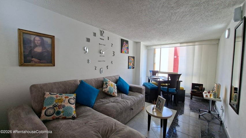 Apartamento en venta en Santa Teresa, Bogotá · foto 2 de 24