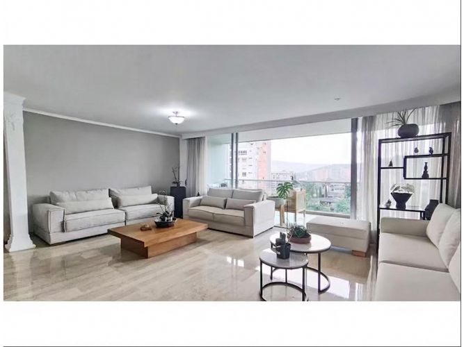 Apartamento de 4 alcobas en venta en La Calera, Medellín, 244 m² · foto 2 de 23