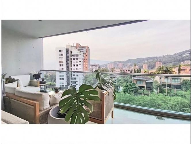 Apartamento de 4 alcobas en venta en La Calera, Medellín, 244 m² · foto 6 de 23