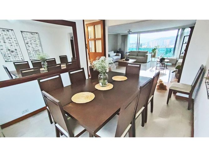 Apartamento de 4 alcobas en venta en La Calera, Medellín, 244 m² · foto 13 de 23