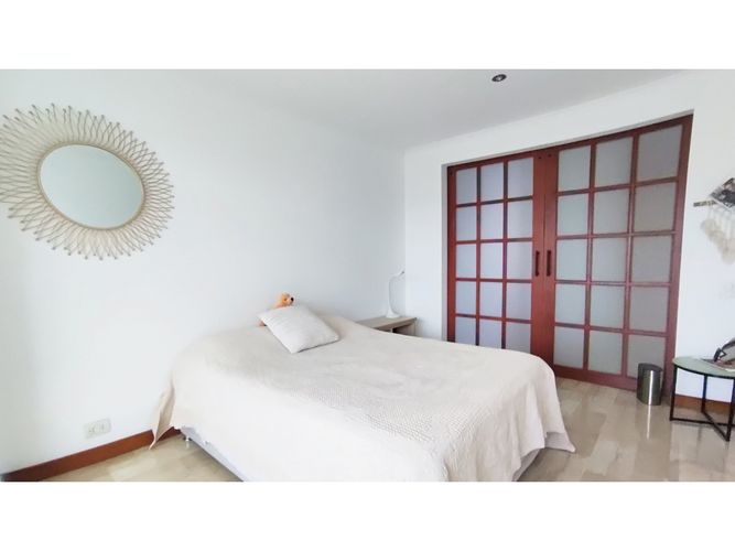 Apartamento de 4 alcobas en venta en La Calera, Medellín, 244 m² · foto 14 de 23