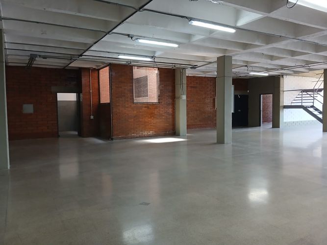 Oficina en arriendo en Cristo Rey, Medellín, 870 m² · foto 6 de 14
