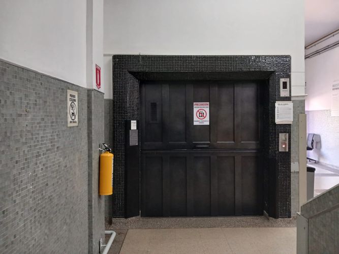 Oficina en arriendo en Cristo Rey, Medellín, 870 m² · foto 13 de 14