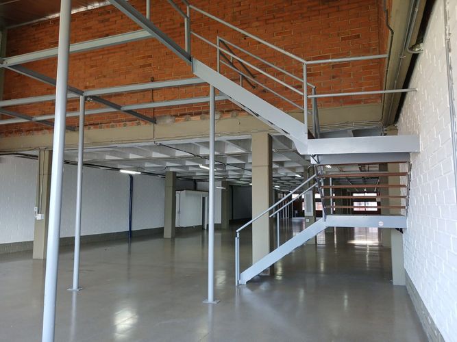 Oficina en arriendo en Cristo Rey, Medellín, 870 m² · foto 7 de 14