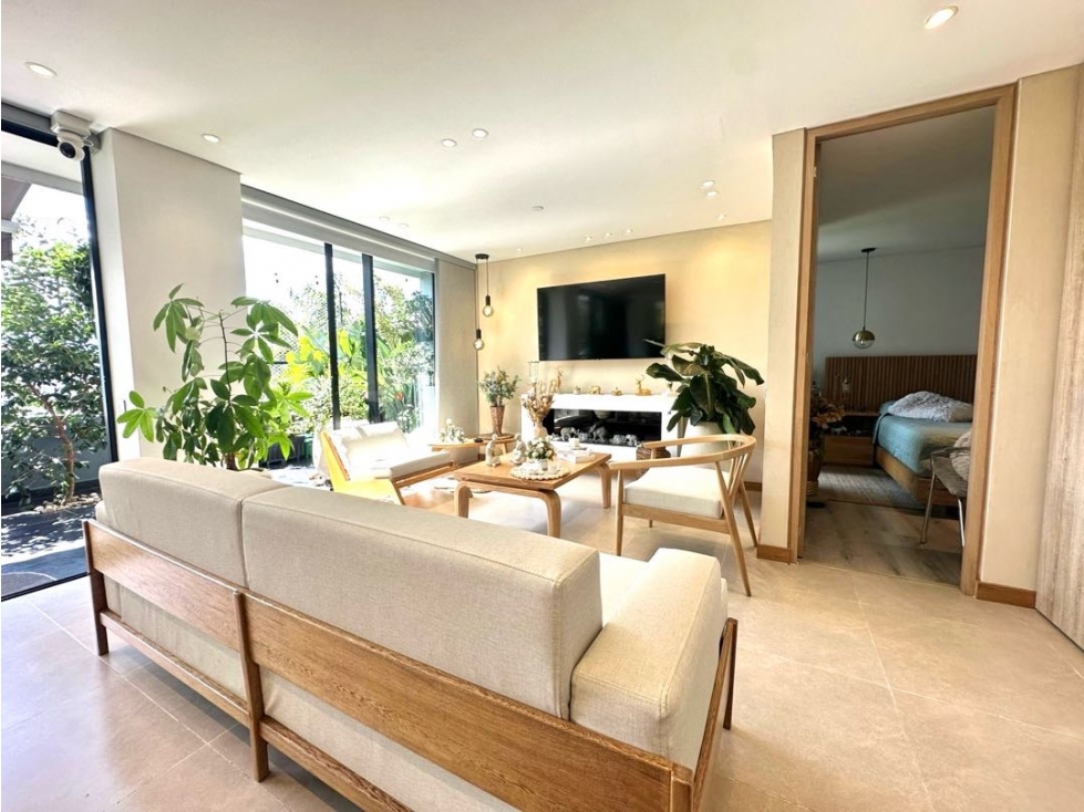 Apartamento de 2 habitaciones en venta en El Poblado, Medellín — imagen 1 de 19