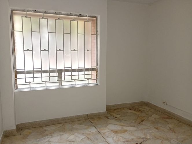 Oficina en arriendo en Laureles, Medellín, 580 m² · foto 4 de 14