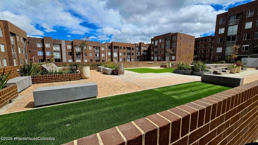 Apartamento de 1 alcoba en venta en La Candelaria, Bogotá, 31 m² · foto 2 de 8