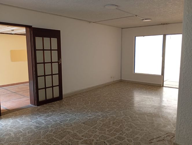 Oficina en arriendo en Laureles, Medellín, 460 m² · foto 4 de 10