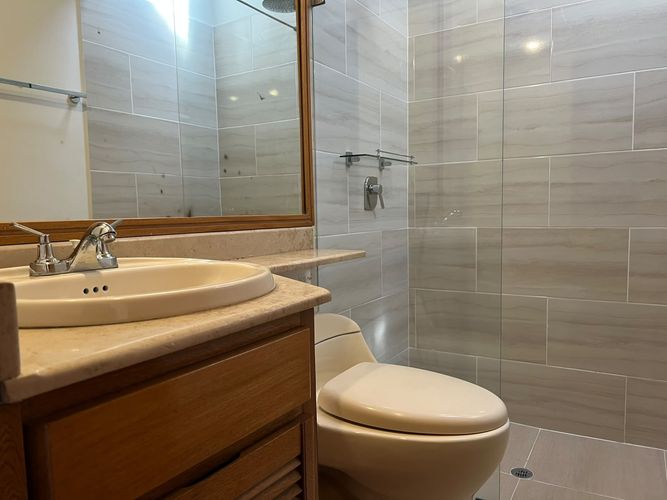 Casa de 3 alcobas en venta en El Poblado, Medellín, 229 m² · foto 19 de 20