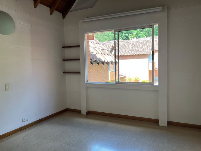Casa de 3 alcobas en venta en El Poblado, Medellín, 229 m² · foto 13 de 20