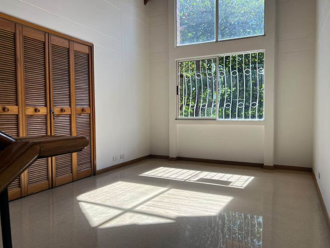 Casa de 3 alcobas en venta en El Poblado, Medellín, 229 m² · foto 16 de 20