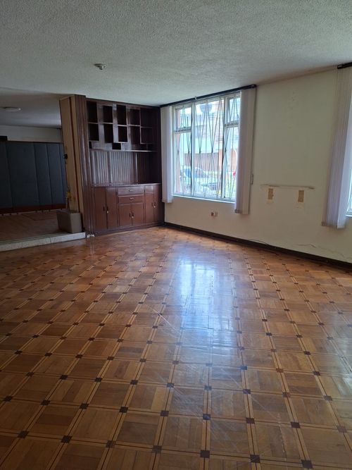 Casa de 8 alcobas en venta en Nicolas De Federman, Bogotá, 429 m² · foto 15 de 20