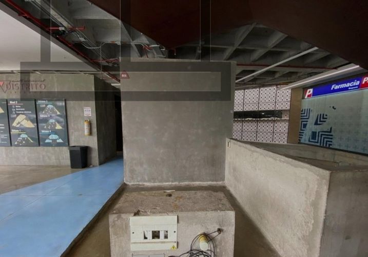 Local en venta en San Lucas, Medellín, 562 m² · foto 2 de 6