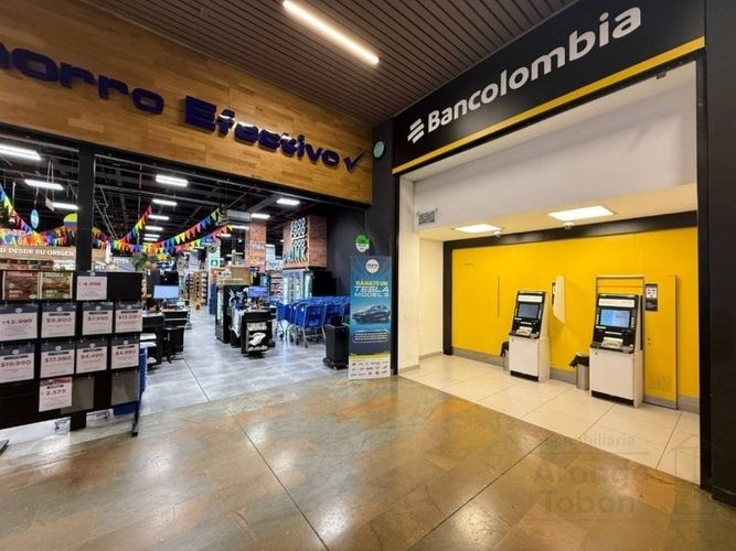 Local en venta en Los Colores, Medellín, 20 m² · foto 2 de 3