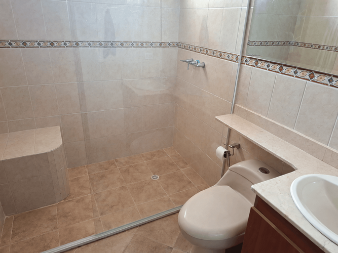 Apartamento de 6 alcobas en venta en Laureles, Medellín, 230 m² · foto 16 de 20