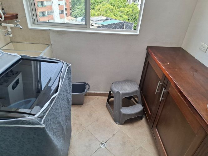 Apartamento de 6 alcobas en venta en Laureles, Medellín, 230 m² · foto 18 de 20