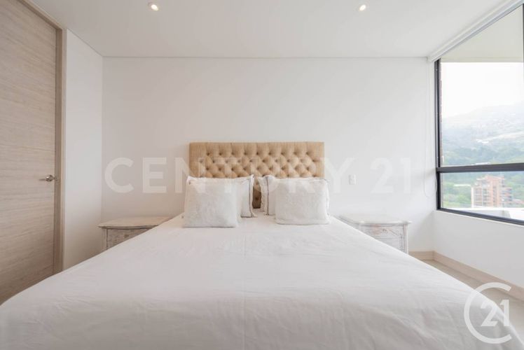 Apartamento de 1 alcoba en arriendo en El Castillo, Medellín, 72 m² · foto 7 de 19