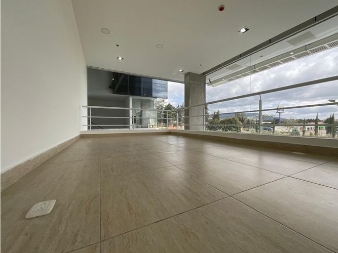 Local en venta en Calahorra, Cajicá, 96 m² · foto 3 de 17