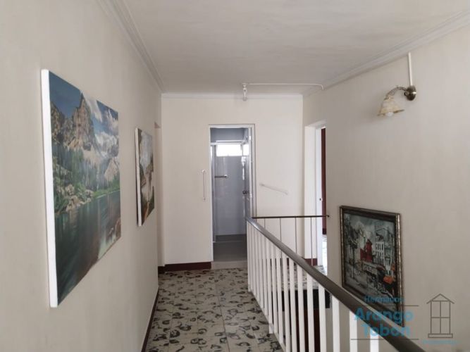 Casa de 7 alcobas en venta en Belén Rosales, Medellín, 310 m² · foto 8 de 24