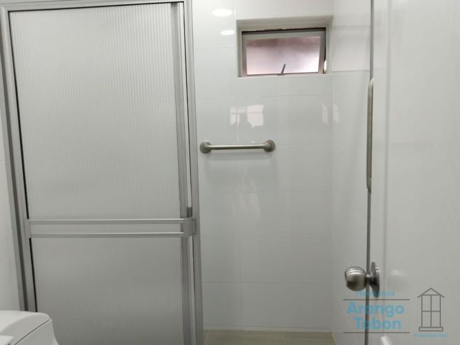 Casa de 7 alcobas en venta en Belén Rosales, Medellín, 310 m² · foto 15 de 24