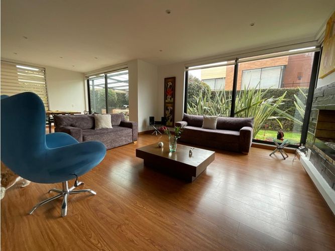 Casa de 4 alcobas en venta en Rozo, Cota, 613 m² · foto 2 de 24