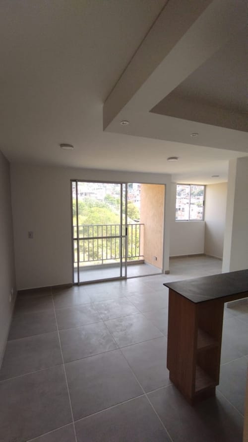 Apartamento de 2 alcobas en venta en Aguacatal, Cali, 50 m² · foto 2 de 11