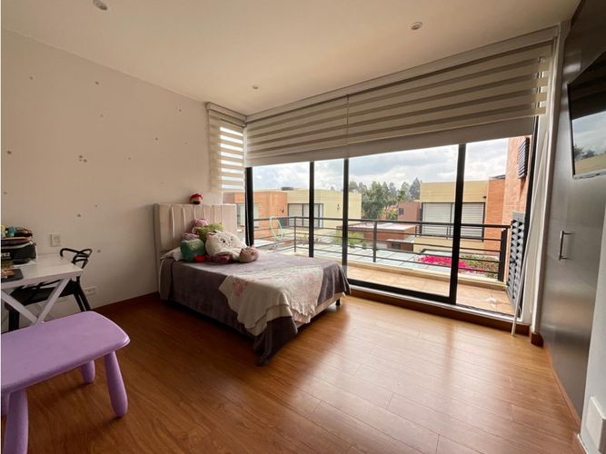 Casa de 4 alcobas en venta en Rozo, Cota, 613 m² · foto 18 de 24