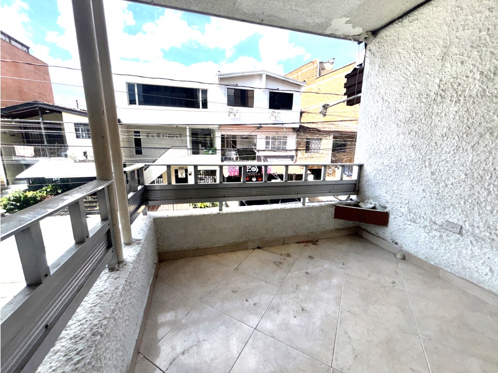 Casa en arriendo en El Poblado, Medellín · foto 13 de 24
