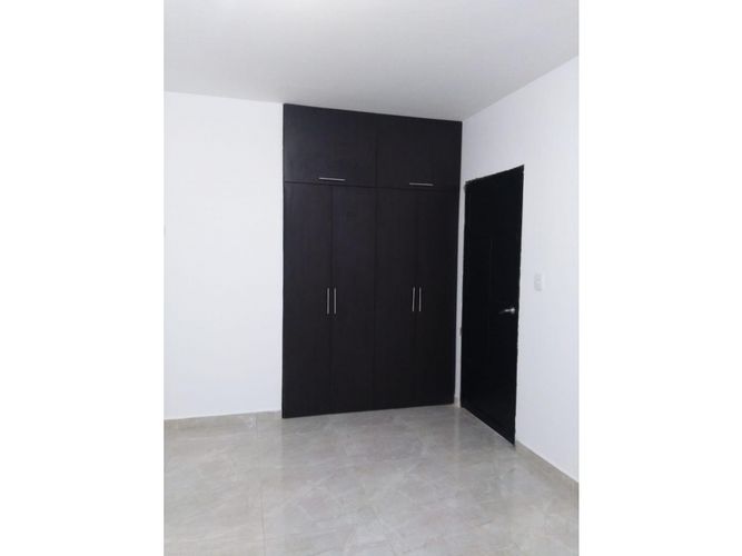 Casa de 7 alcobas en venta en San Alonso, Girón, 128 m² · foto 4 de 24