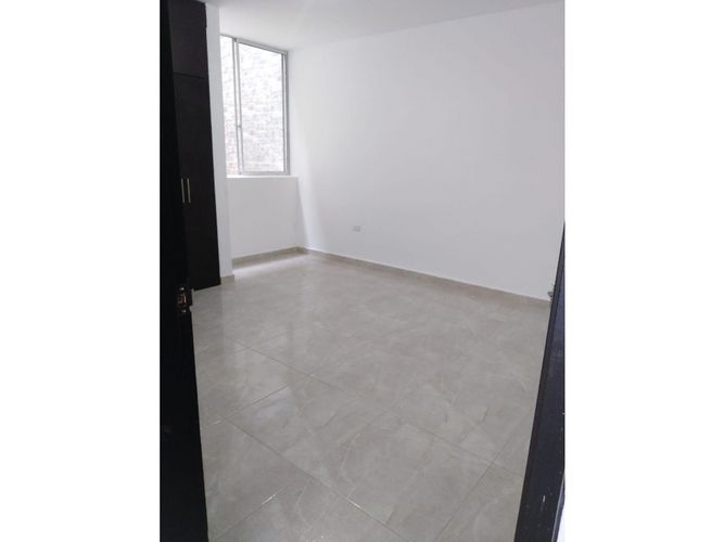Casa de 7 alcobas en venta en San Alonso, Girón, 128 m² · foto 5 de 24