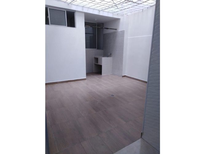 Casa de 7 alcobas en venta en San Alonso, Girón, 128 m² · foto 11 de 24
