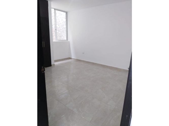 Casa de 7 alcobas en venta en San Alonso, Girón, 128 m² · foto 16 de 24