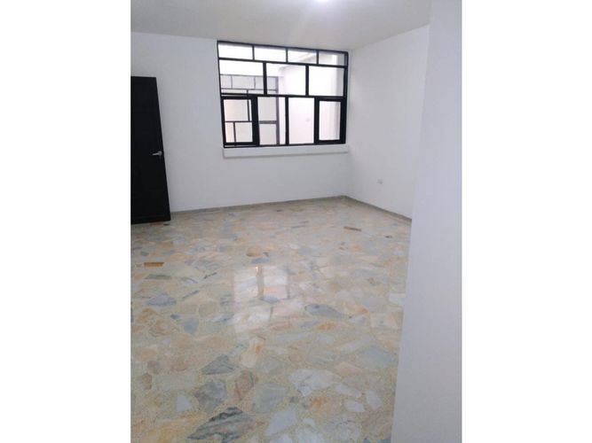 Casa de 7 alcobas en venta en San Alonso, Girón, 128 m² · foto 21 de 24