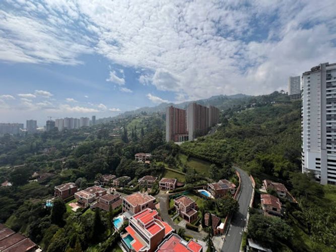 Apartamento de 3 alcobas en venta en Las Lomitas, Sabaneta, 85 m² · foto 17 de 23