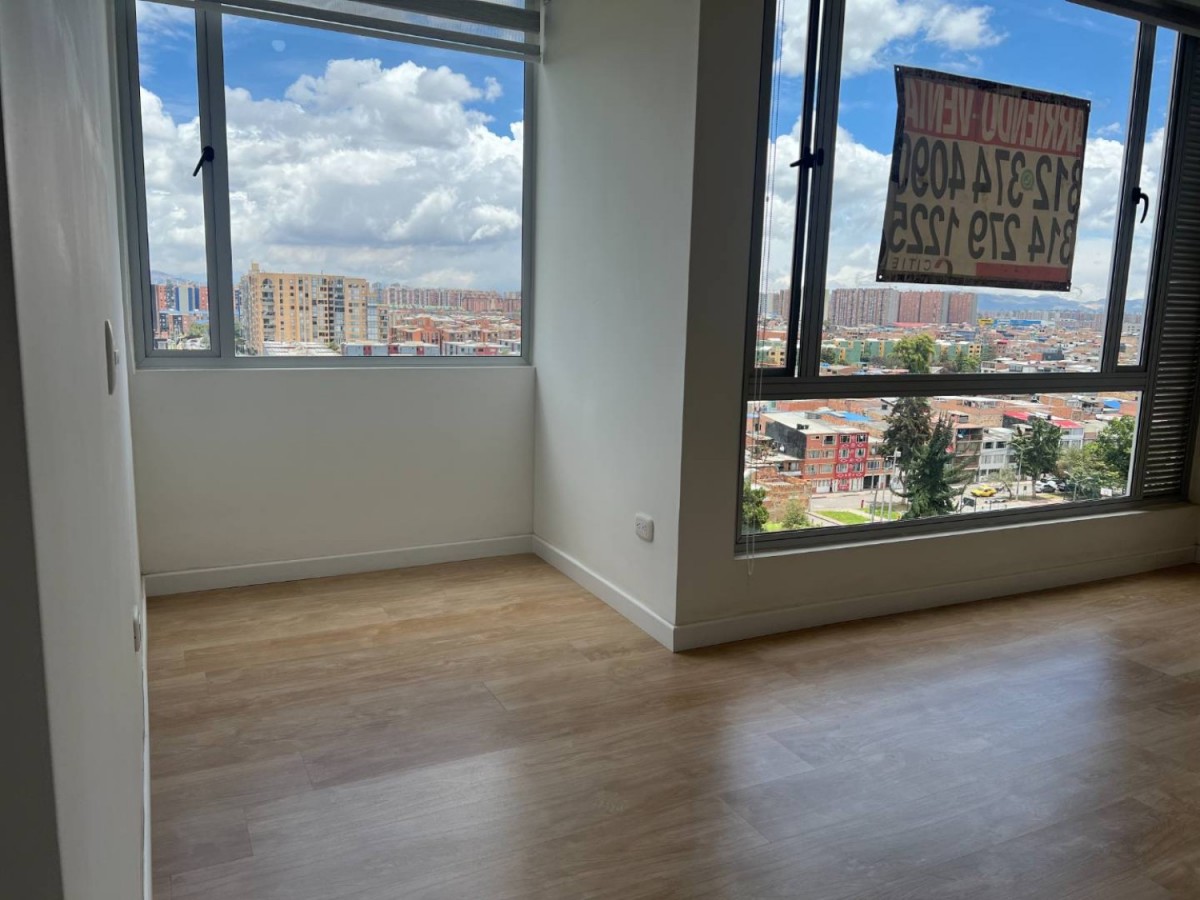 Apartamento en venta en Hayuelos, Bogotá · foto 4 de 14
