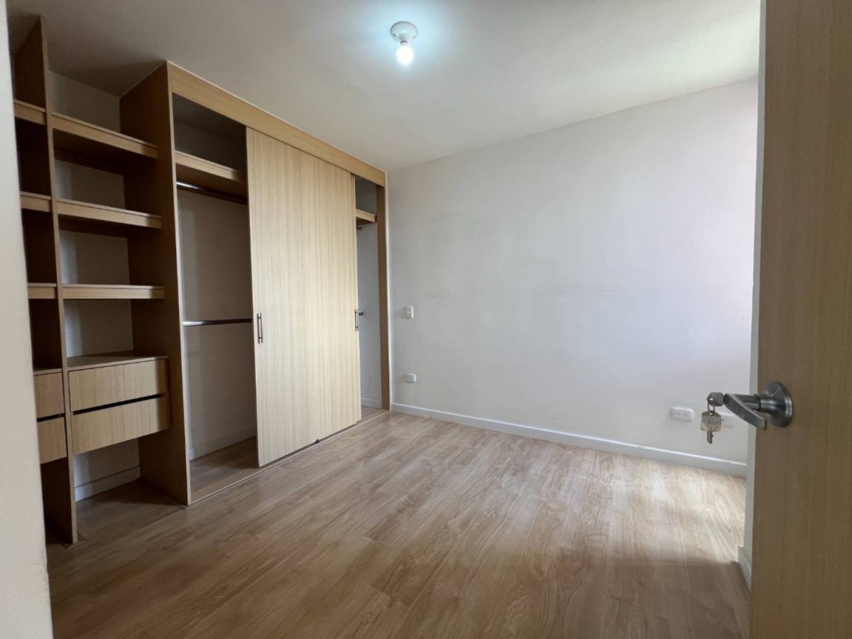 Apartamento en venta en Hayuelos, Bogotá · foto 8 de 14