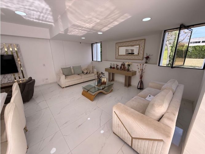 Casa de 4 alcobas en venta en Las Mercedes, Jamundí, 280 m² · foto 5 de 12