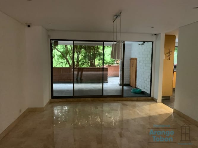 Apartamento de 3 alcobas en venta en Los Balsos, Medellín, 365 m² · foto 4 de 22