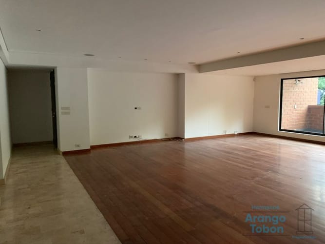 Apartamento de 3 alcobas en venta en Los Balsos, Medellín, 365 m² · foto 7 de 22