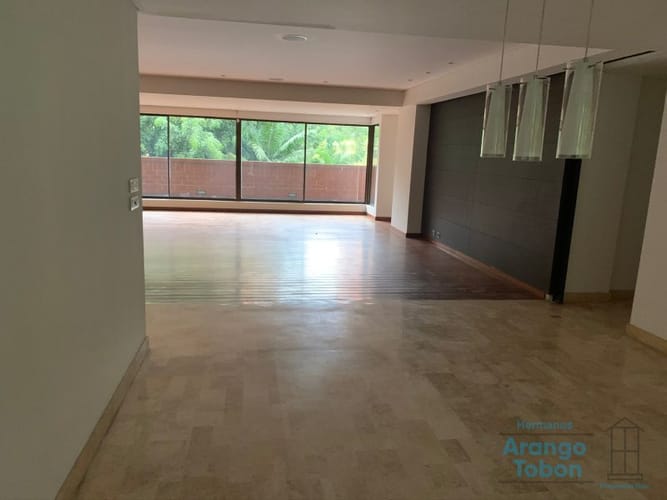 Apartamento de 3 alcobas en venta en Los Balsos, Medellín, 365 m² · foto 8 de 22