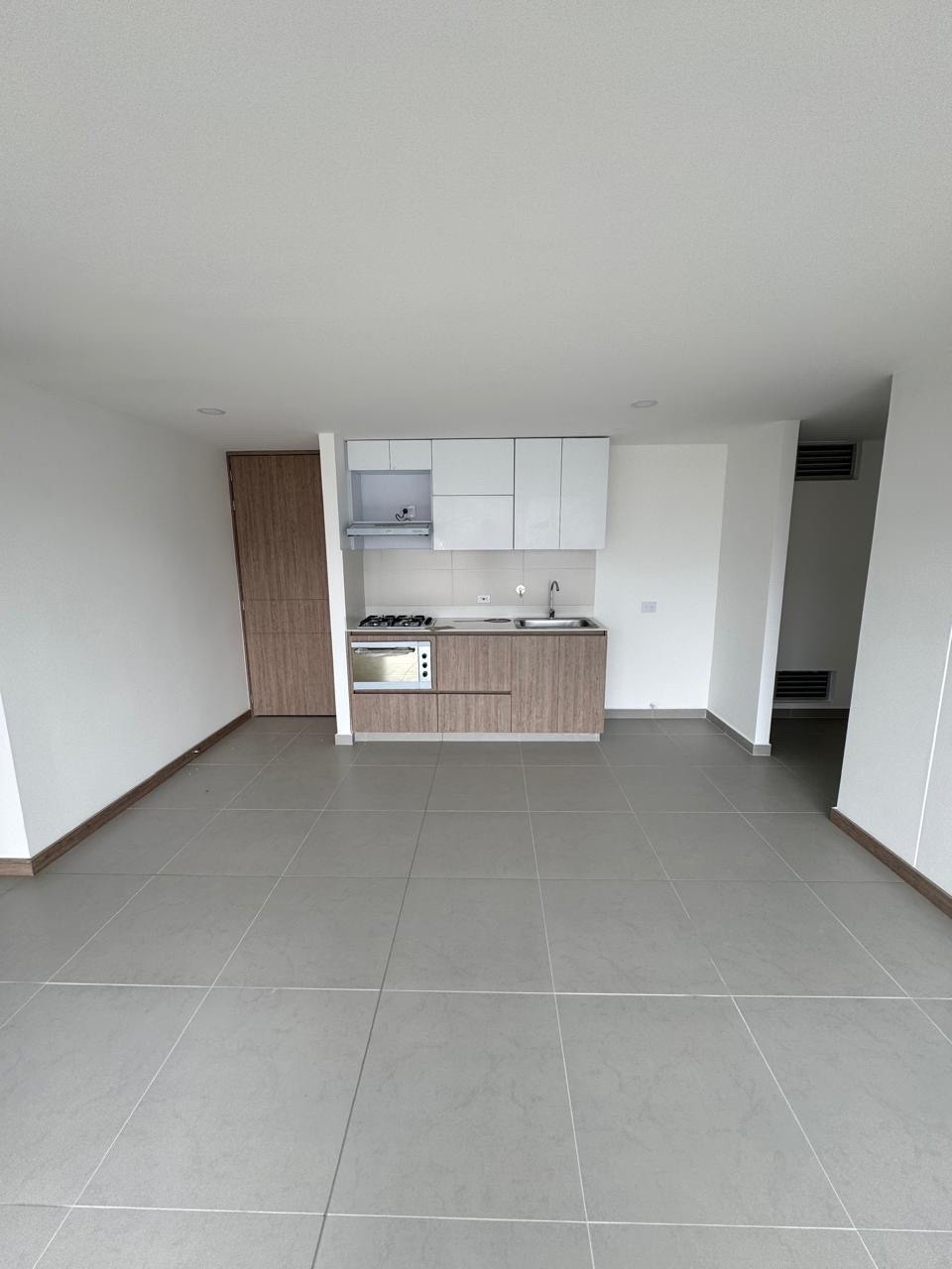 Apartment for rent in Monteazul, Sabaneta